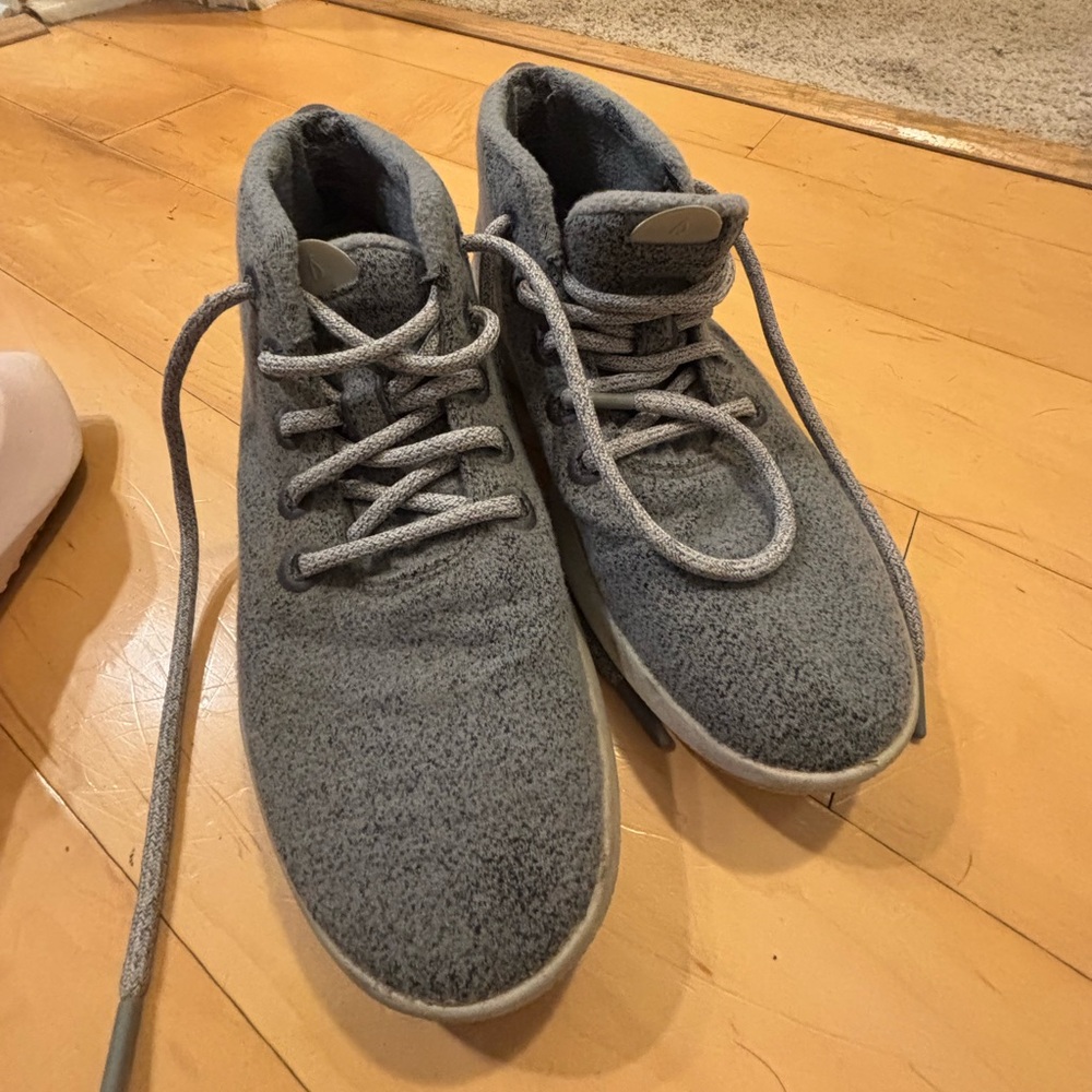 Gray allbirds women’s high top wool runners Shoes size W9